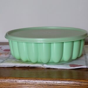 Tupperware Jello Mold
